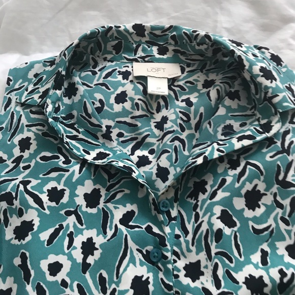 NWOT...Loft 👗 - Picture 2 of 4